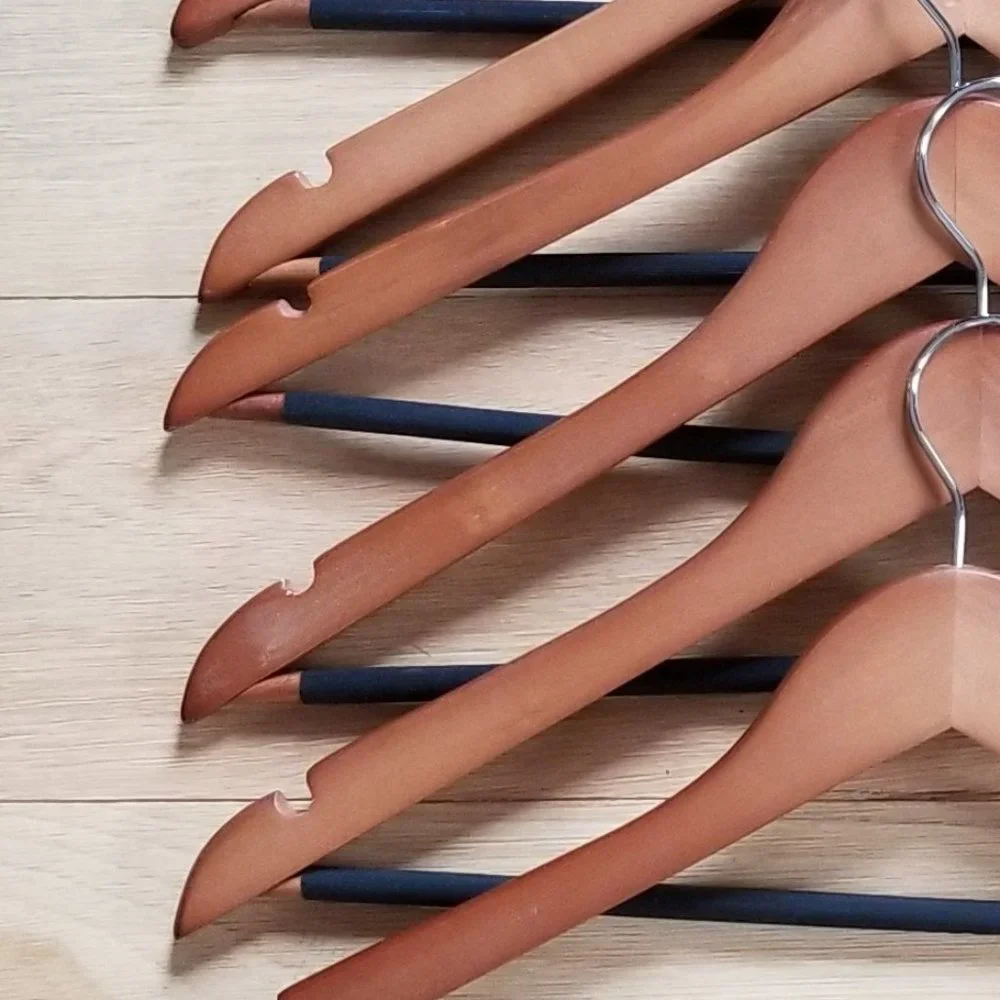 Wood Suit Hangers with Non-slip Grooved Bar 6-Pack Cherry